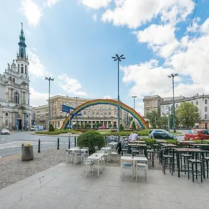 https://zbawiciela-square-po-serviced-apartments.warsawhotelspoland.com