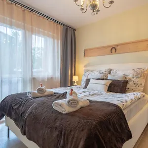 https://karkonoski-poranek.szklarskaporebahotels.net