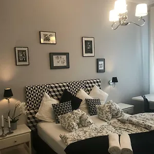https://old-town-bednarska-10.warsawhotelspoland.com